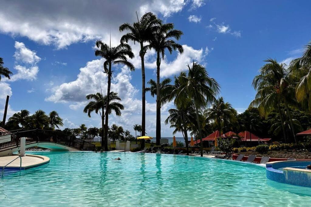 Bambou Suite Vue Mer A 50 M De La Plage Et De La Piscine Сен-Лу Екстериор снимка